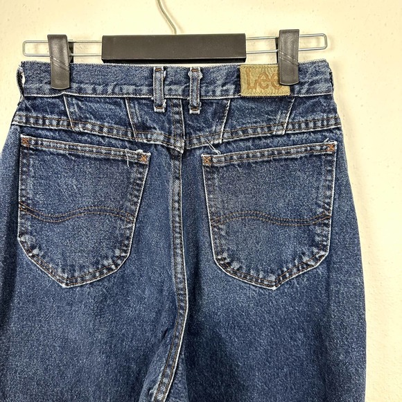 Vintage 90s Lee Dark Wash High Waisted Tapered Leg Jeans - Picture 3 of 4